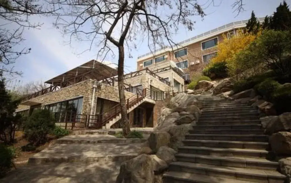 Yanwoling Garden Hotel — фото 1