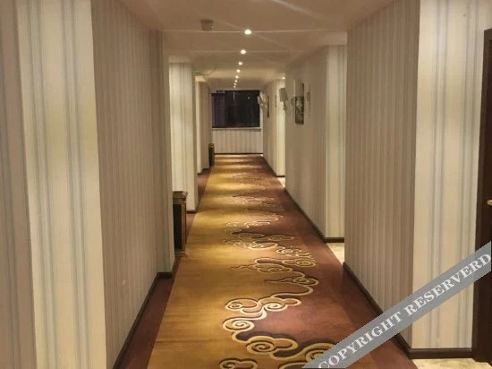 Юйси: Sunshine Hotel
