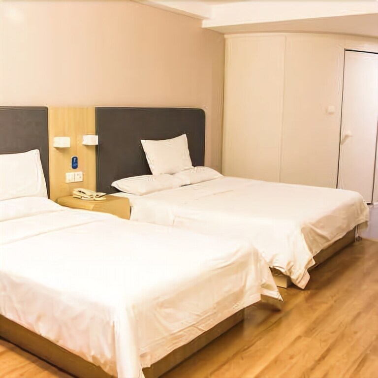Гуанчжоу: Ruiyun Hotel (Guangzhou Huadu Shiling Leather City)