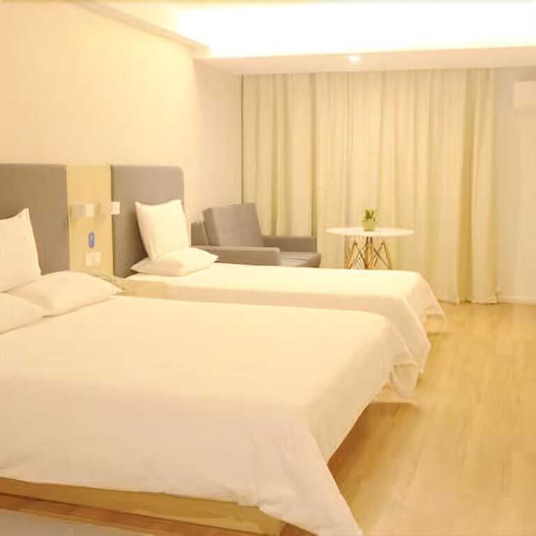 Гуанчжоу: Ruiyun Hotel (Guangzhou Huadu Shiling Leather City)