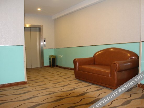 Шанхай: Yijia Business Chain Hotel