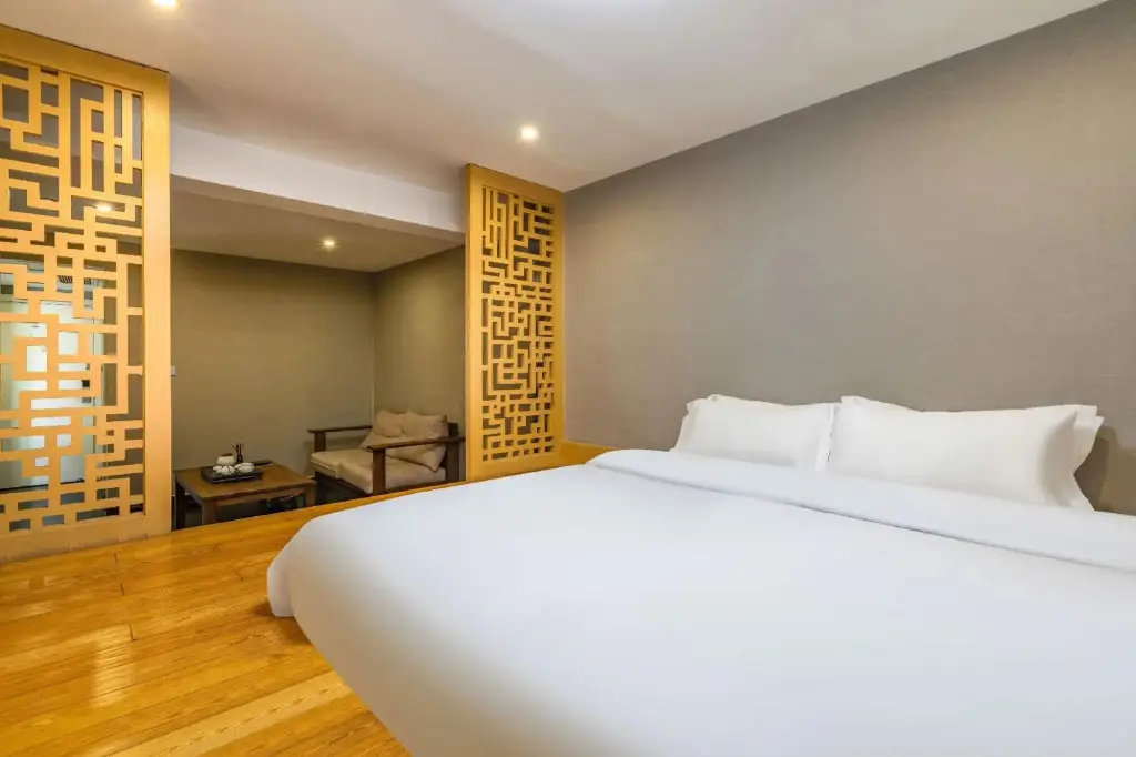 Нинбо: Grunion Business Hotel