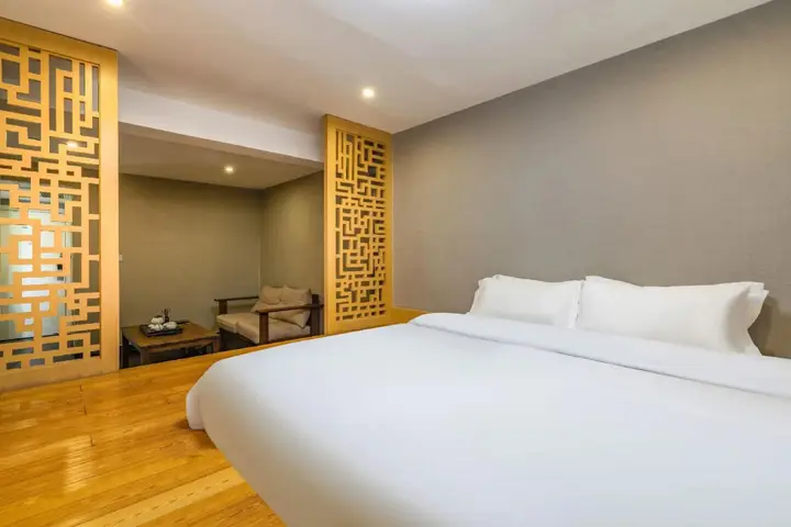 Нинбо: Grunion Business Hotel