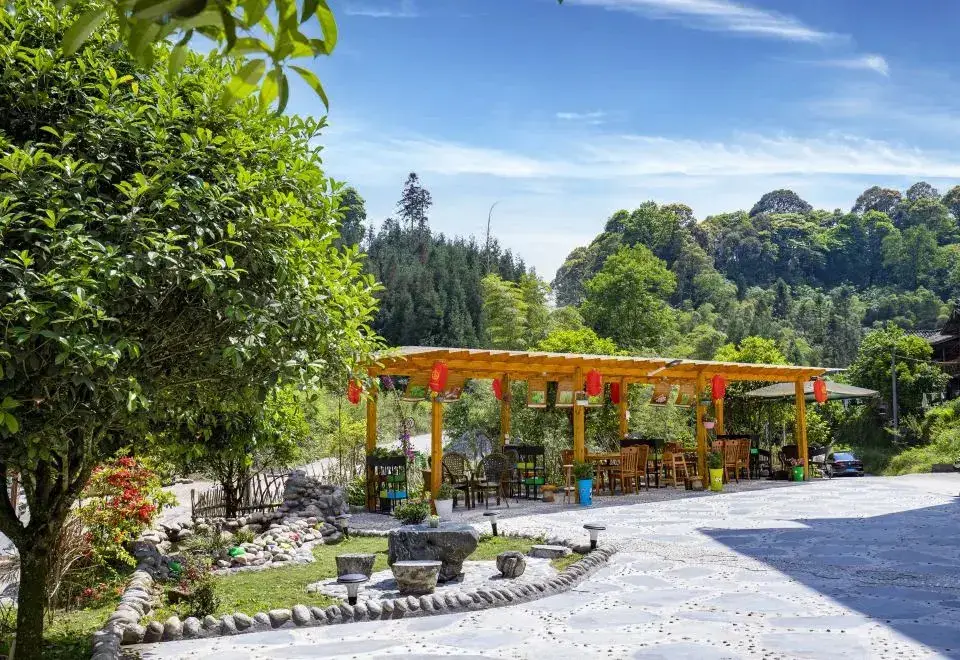 Яань: Bifeng Renjia Panda B&B