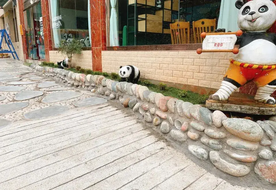 Яань: Bifeng Renjia Panda B&B