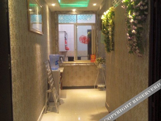 Уян: Xinhualou Guest House