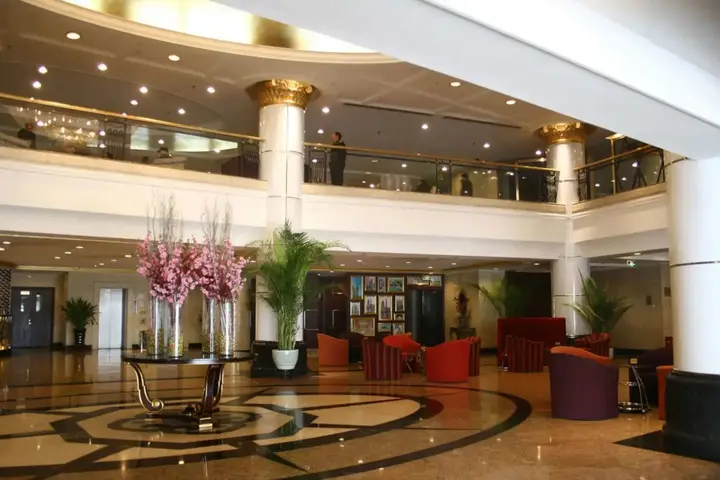 Тяньцзинь: Tianjin Binhai International Airport Hotel