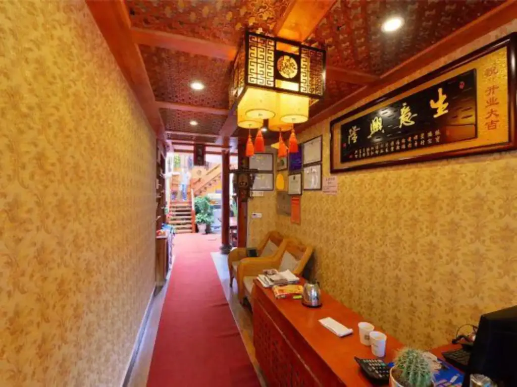 Lijiang Rongshe Liyuan Inn — фото 1