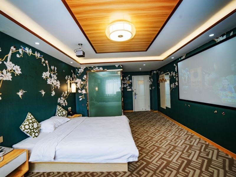Чжанцзяган: Shell Zhangjiagang City Jingang Town RT-Mart Hotel