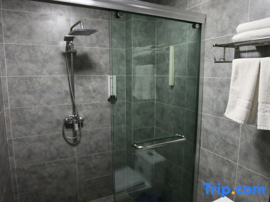 Цзюцюань: Hongxin Business Hotel
