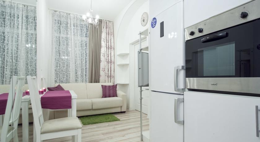 Санкт-Петербург: Na Konushennoy Apartment
