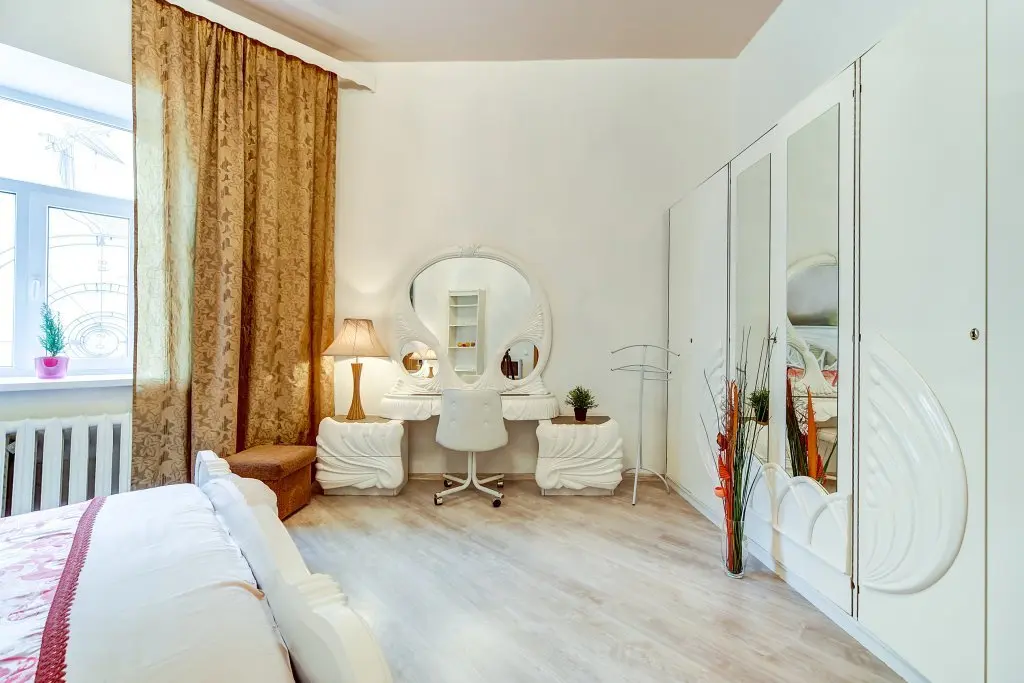 Санкт-Петербург: Na Mayakovskogo 7/27 Apartments