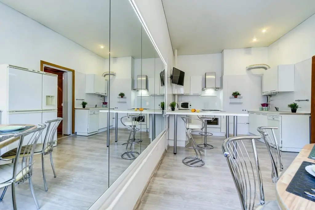 Санкт-Петербург: Na Mayakovskogo 7/27 Apartments
