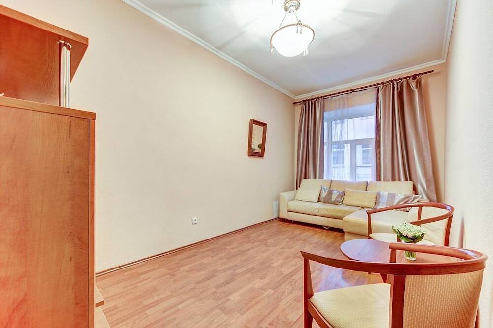 Санкт-Петербург: Welcome Home Apartments on Kirochnaya 3