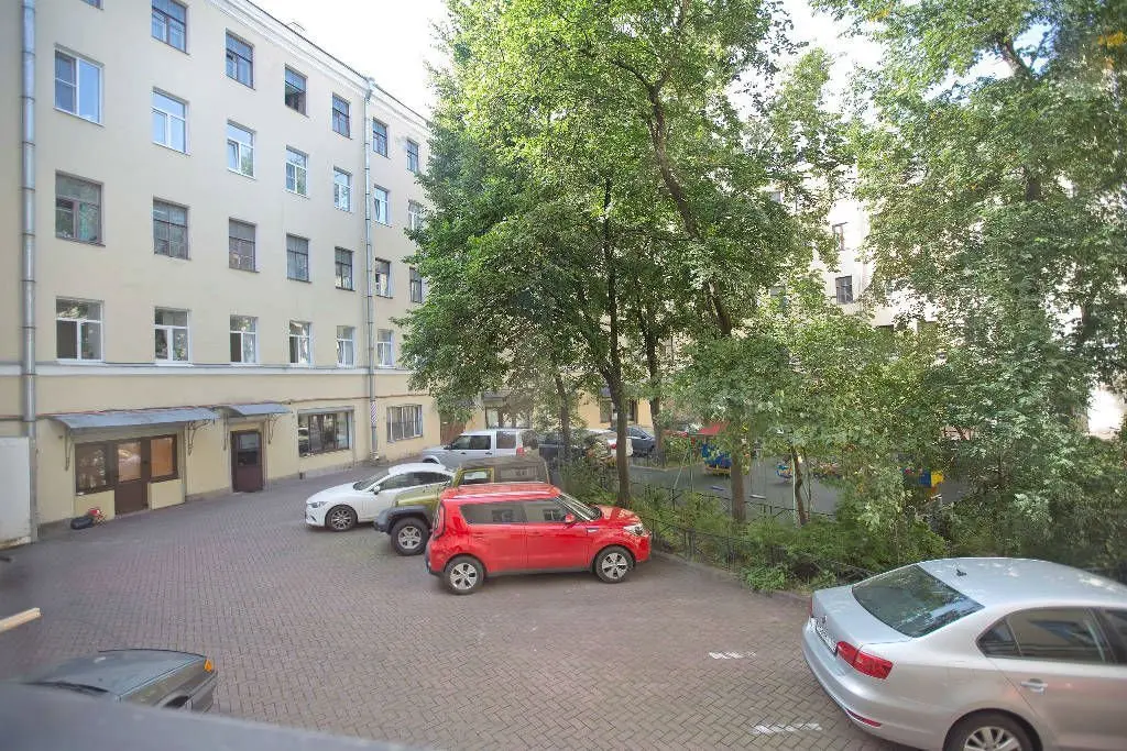 Санкт-Петербург: Apartments on Bolshaya Konushennaya