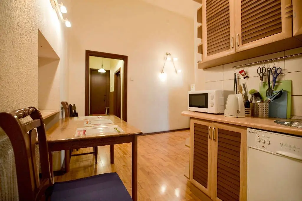 Санкт-Петербург: Apartments on Bolshaya Konushennaya