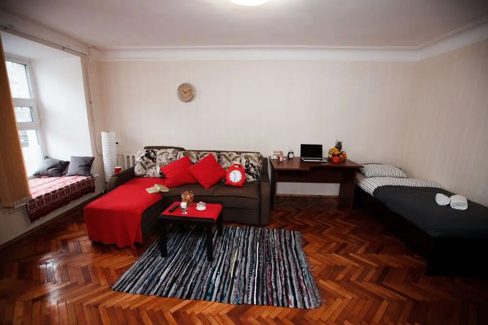 Санкт-Петербург: Apartment on Millionnaya 9