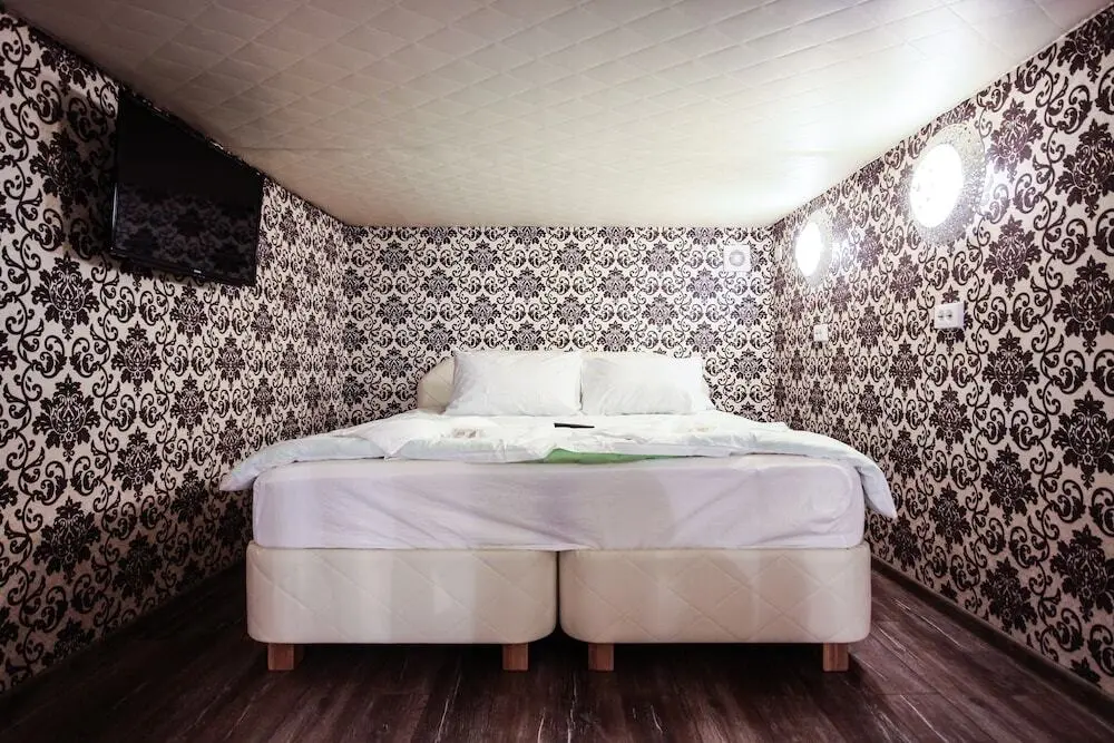 Санкт-Петербург: Apartments on Nevsky 23