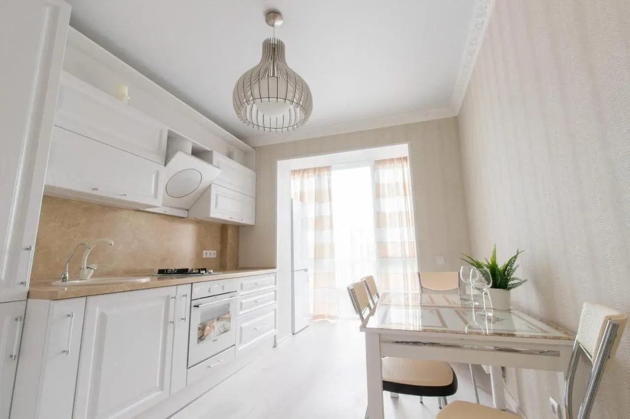 Калининград: Apartment on Lva Tolstogo 16