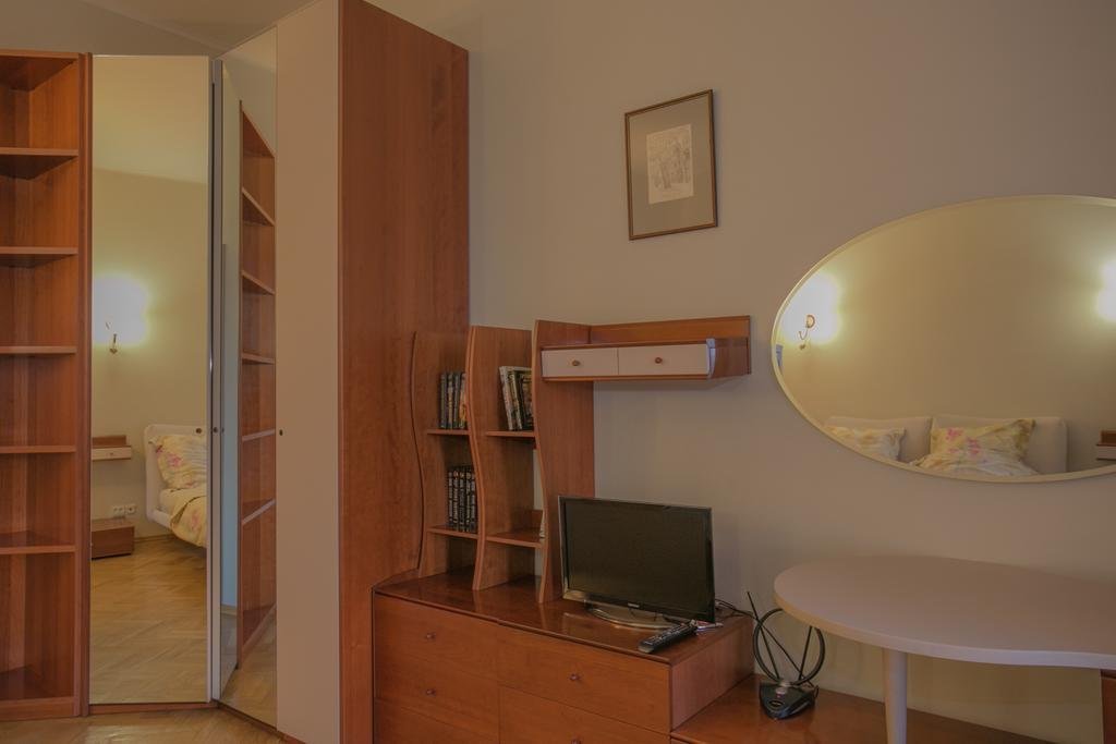 Санкт-Петербург: Apartments Belinskogo 3