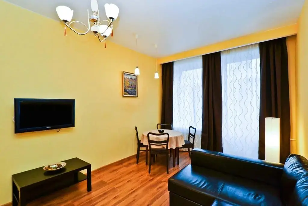 Санкт-Петербург: Apartments Nevskiy 129