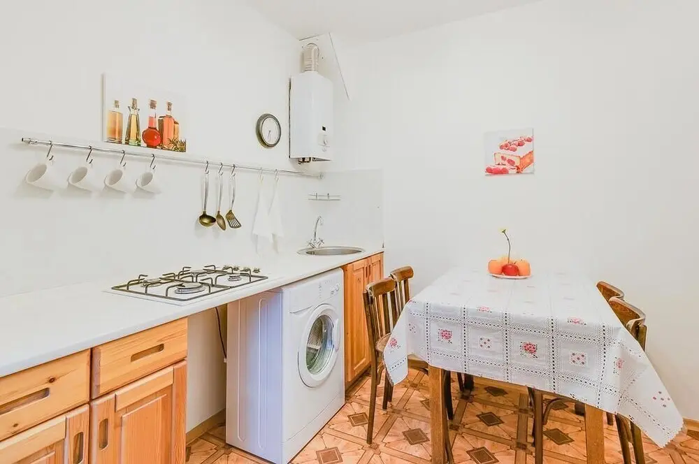 Санкт-Петербург: Apartments on Zhukovskogo 49