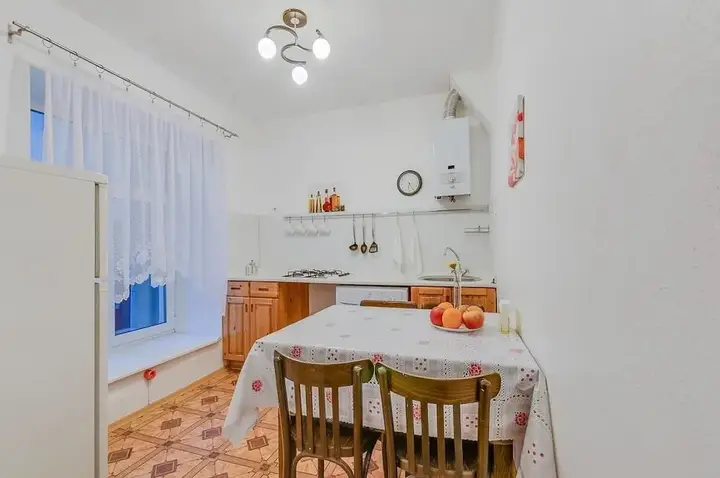 Санкт-Петербург: Apartments on Zhukovskogo 49
