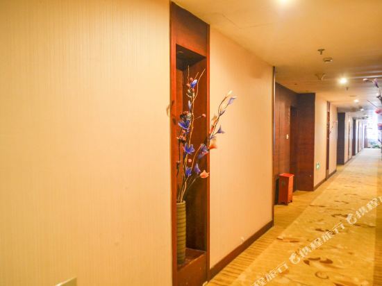 Цзиньхуа: Danfeng Bailu Hotel