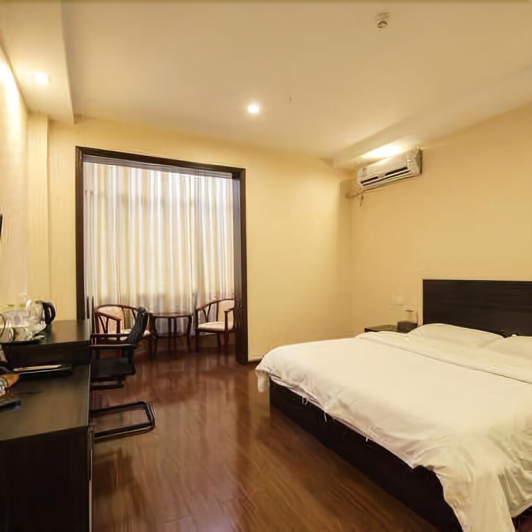 Yunheng Holiday Hotel — фото 1