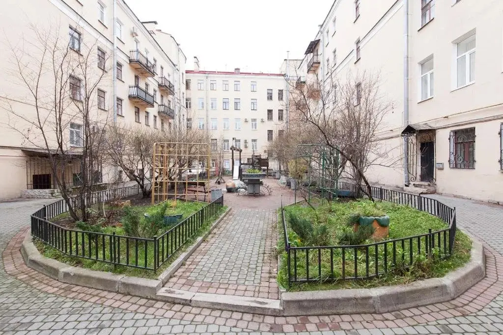 Санкт-Петербург: A-RENT On Naberezhnaya Griboedova