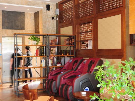 James Joyce Coffetel(Pingxiang Tianhong Square Anyuan Middele Schoolroad) — фото 1