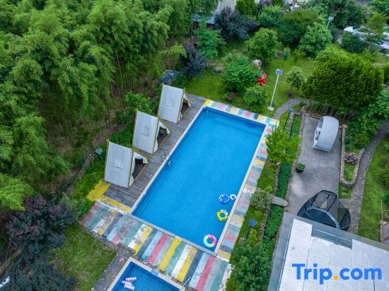 Хучжоу: Moganshan Shisu Parent-child Holiday Homestay