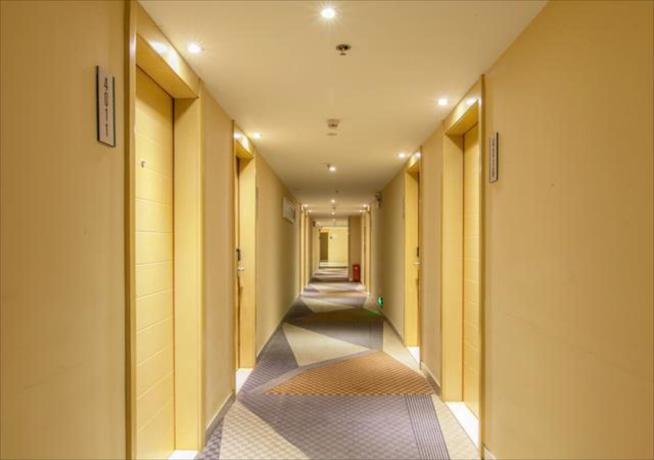 Ухань: City Comfort Inn Wuhan Houhu Avenue