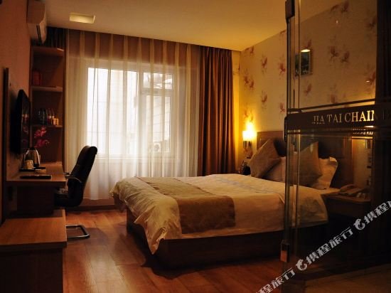 Даньдун: Jiatai Chain Hotel Dandonghuanghai Market Store