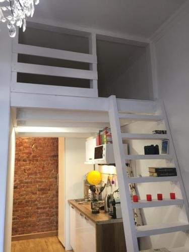Санкт-Петербург: Ат Хоум. Дс (At Home. Ds)