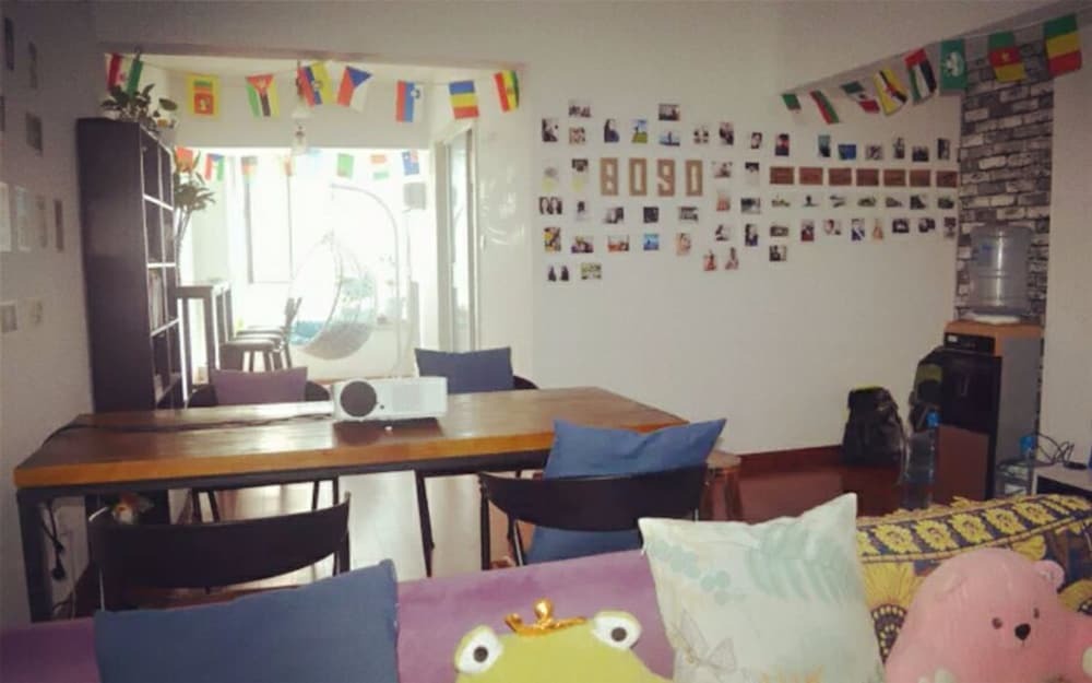 Яньтай: YT Sowing Dream Youth Hostel YT Station