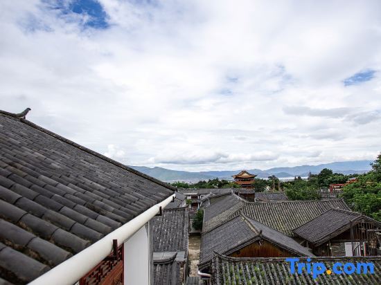 Дали: Sunshine Courtyard Sightseeing Home stay (Dali Old City Store