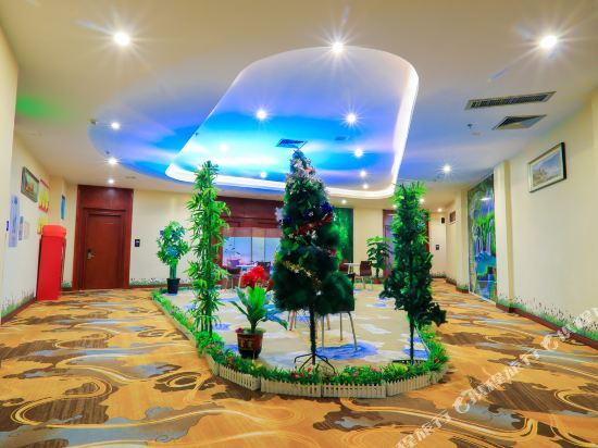 Шэньчжэнь: Yilong Hotel (Shenzhen International Convention and Exhibition Center Shajing West Railway Station)