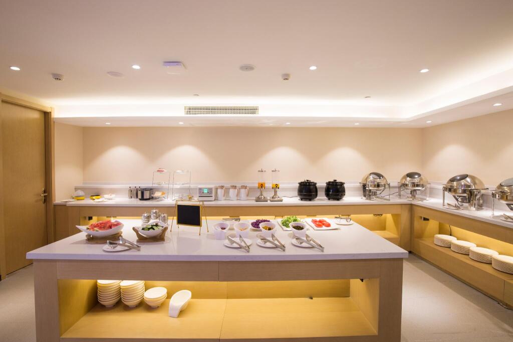 Хэфэй: Lishe Hotel (Hefei Sanli Street Subway Station)