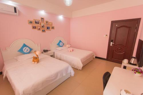Чжанцзяцзе: Zhangjiajie Meet Themed Inn