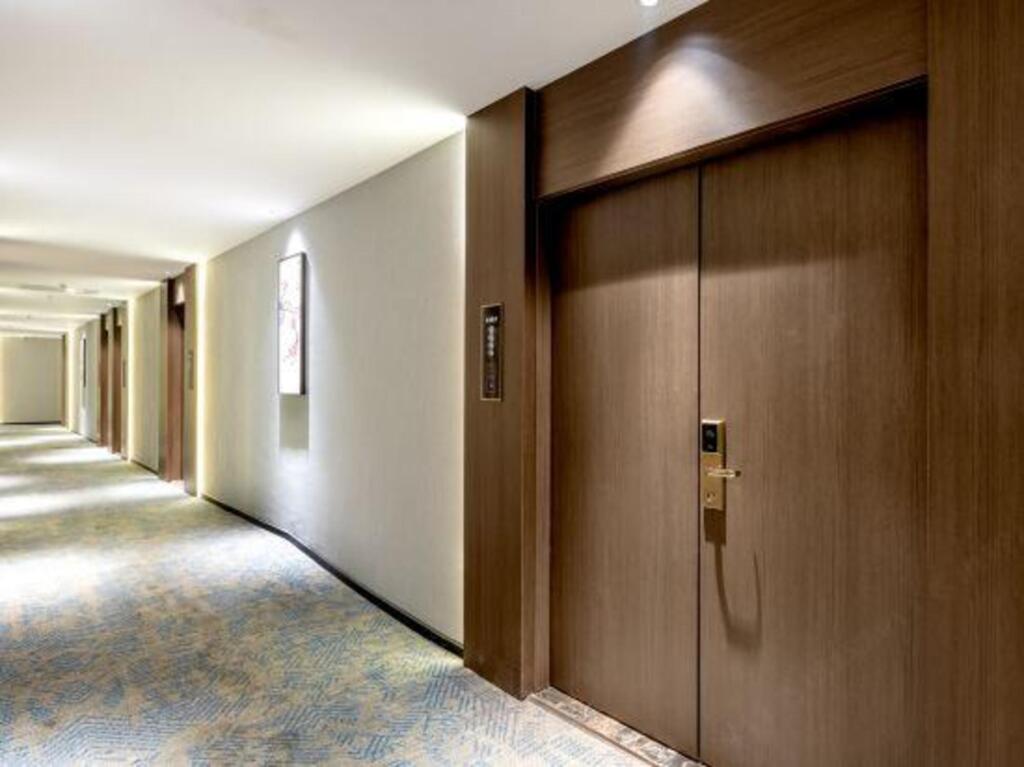 Куньмин: Junyi Haoting Holiday Hotel
