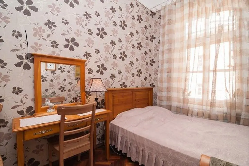 Санкт-Петербург: Bed Madame Gritsatsuyeva