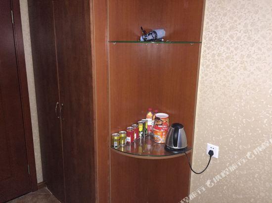 Уси: Yatai Business Hotel