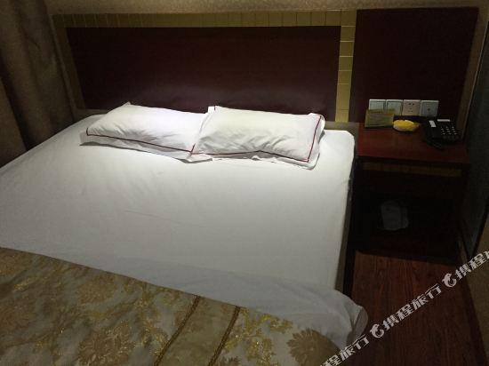 Уси: Yatai Business Hotel