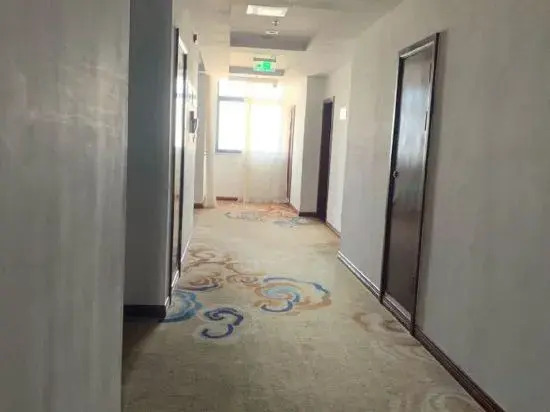 Наньтун: Wenfeng Chengshi Hotel (Rugao Changjiang Town)