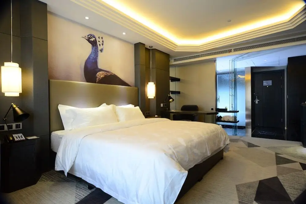 Чэнду: Rezen Minyoun Hotel (Chengdu Global Center)