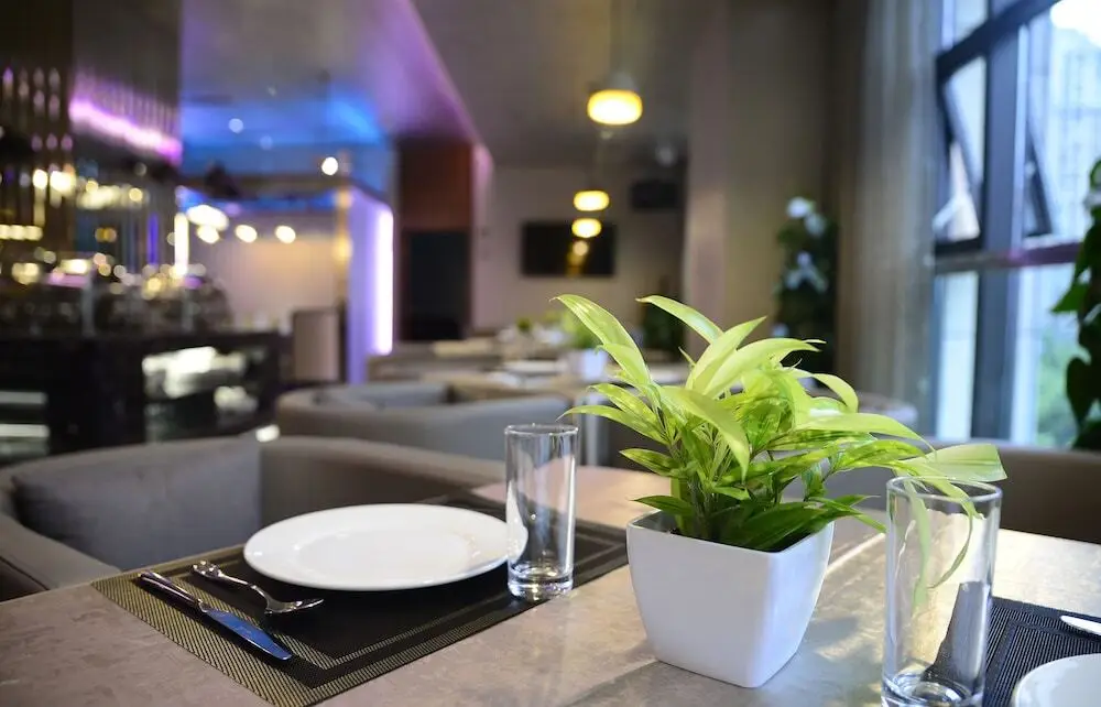 Чэнду: Rezen Minyoun Hotel (Chengdu Global Center)