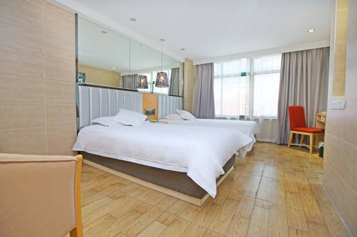 Нанкин: Qingmu Hotel (No. 1 Danfeng Street)