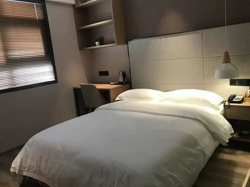 Гуанчжоу: Guangdong V8 yat house