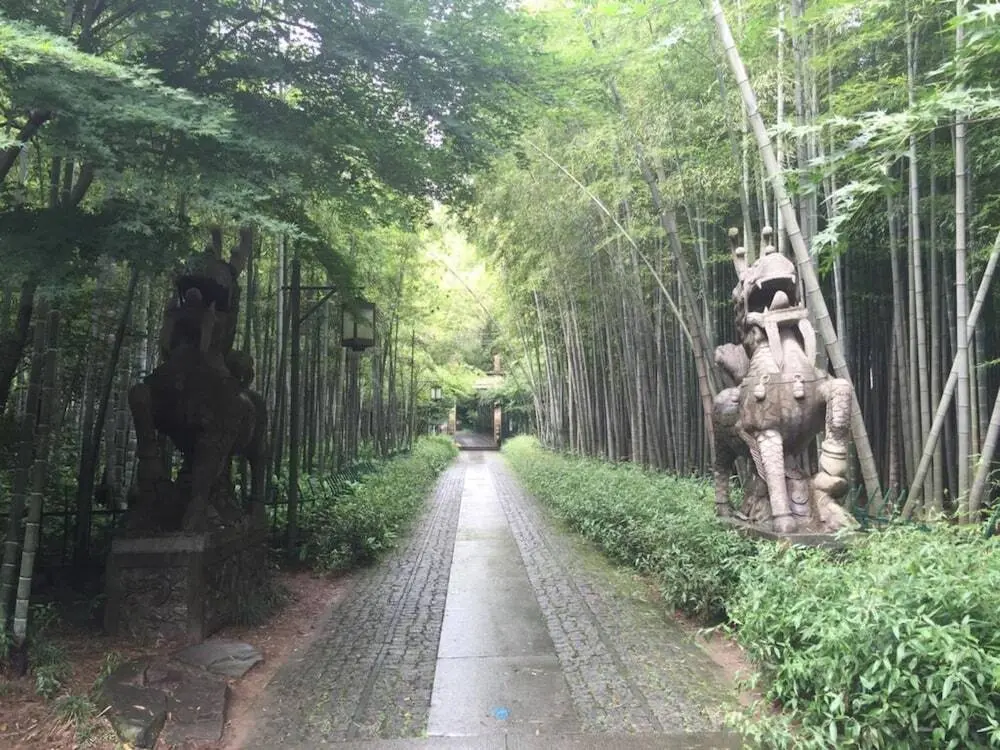 Ханчжоу: Hangzhou Yunqi Fanjing. Blue Guest House